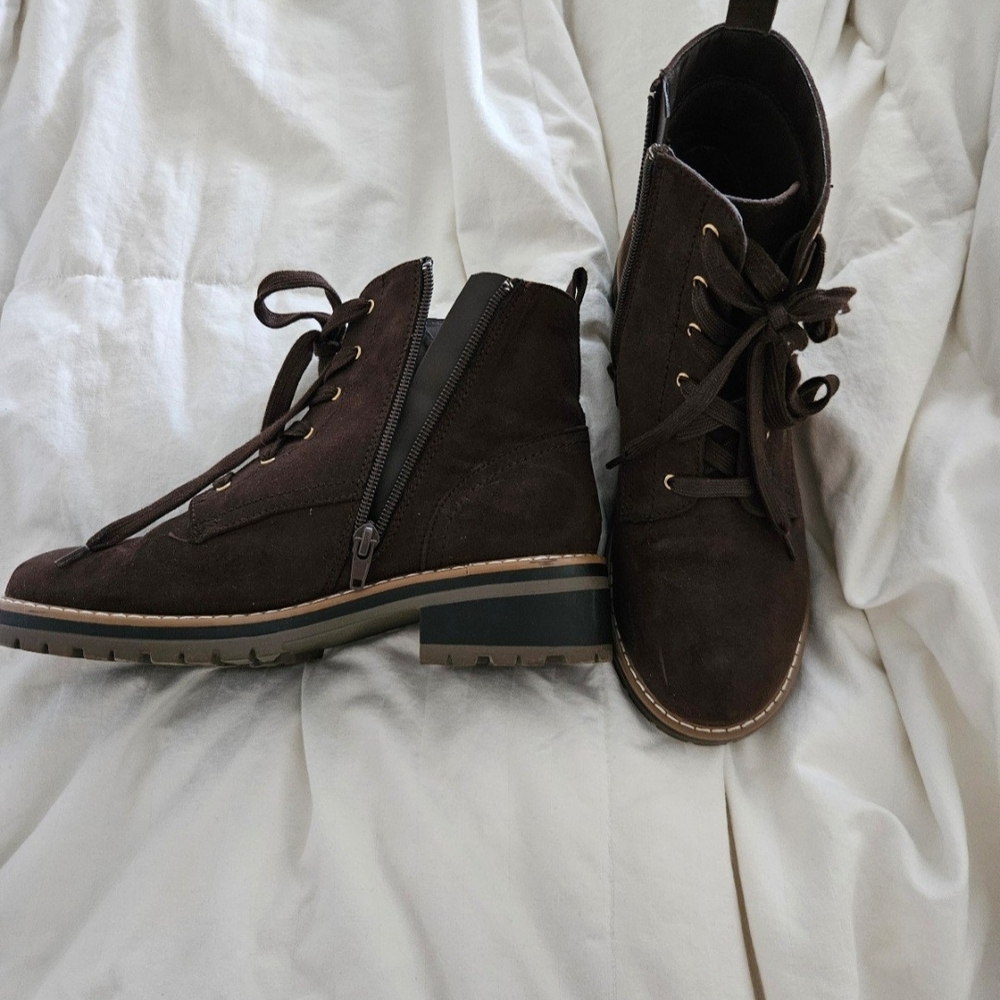 Brown Ankle Boots with Suede Finish and Contrast Sole